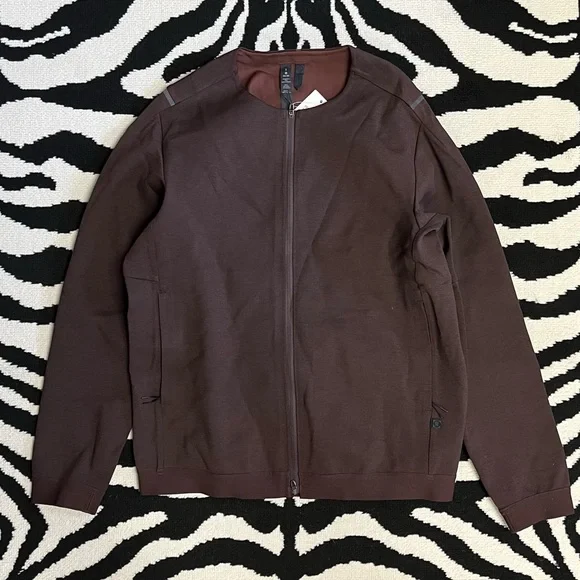 NWT Lululemon Refract Track Jacket Lululemon LAB Cedar/Black Size Small